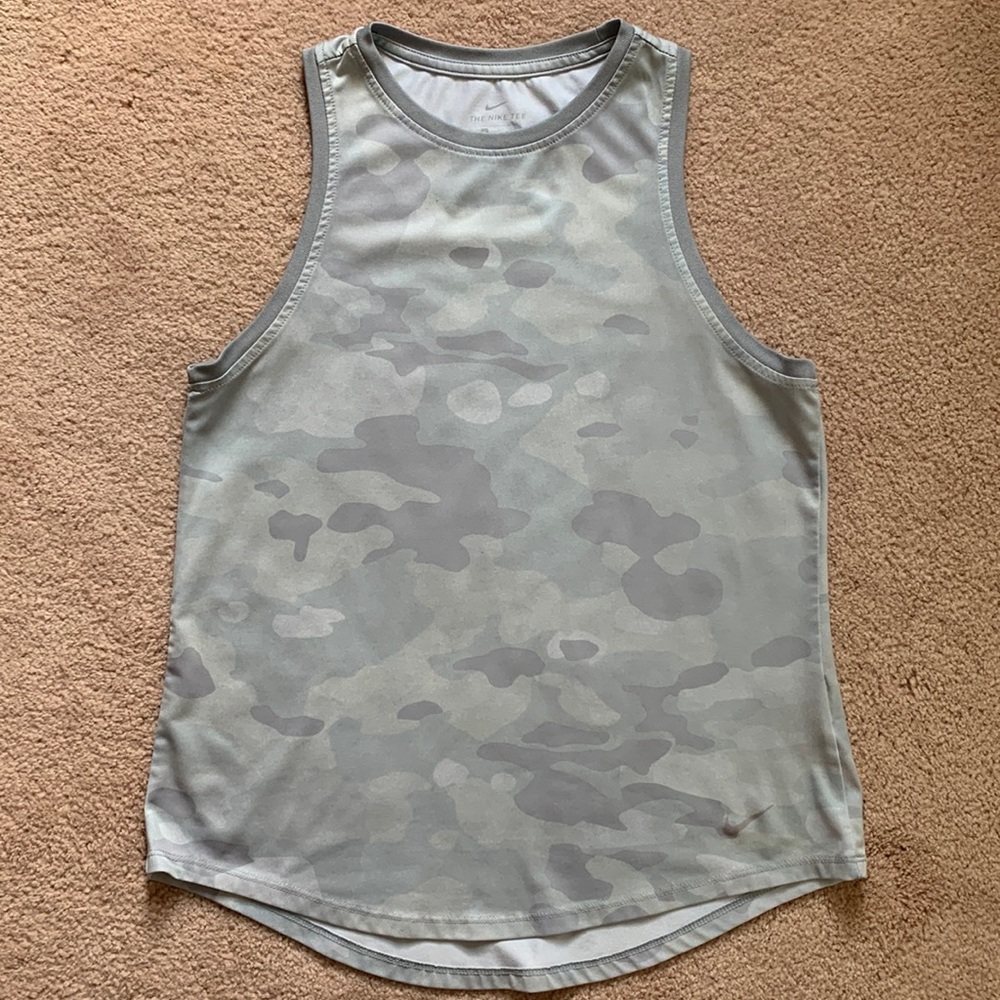 Nike Tee-Women’s size small